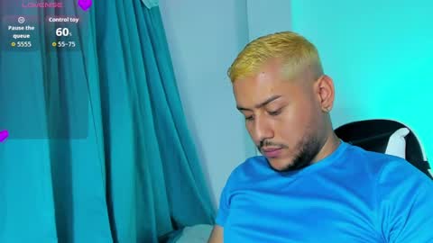 Snapshot of hot_latino_boy_ chatting on 03.29.26 Alejandro online show from 03.29.26