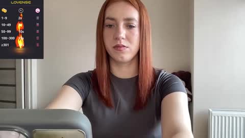 Snapshot of hot_lliinns chatting on 02.25.26 Lina online show from 02.25.26