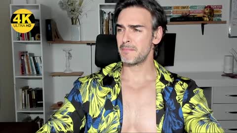 Snapshot of hot_martin25 chatting on 12.18.24 Martin online show from 12.18.24