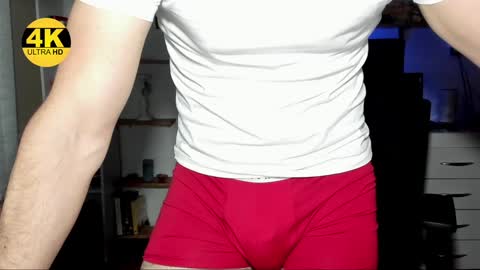 Snapshot of hot_martin25 chatting on 01.04.25 Martin online show from 01.04.25