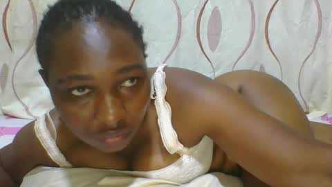 Snapshot of hot_masha chatting on 02.18.25 hot_masha online show from 02.18.25