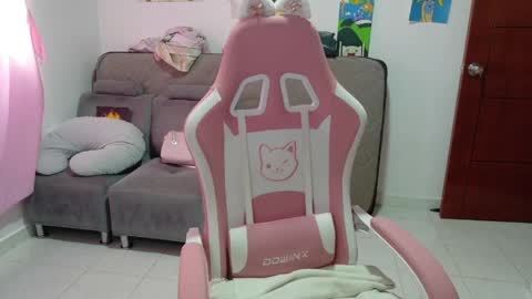 Mia online show from 04.02.26