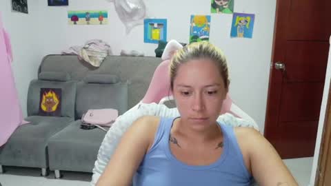 Mia online show from 04.07.26