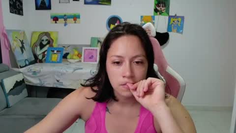 Mia online show from 07.04.26