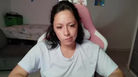 Mia online show from 07.14.26