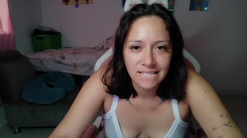 Mia online show from 07.15.26