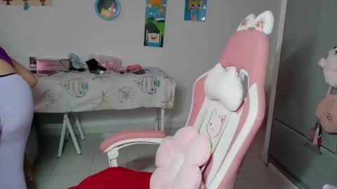 Mia online show from 07.22.26