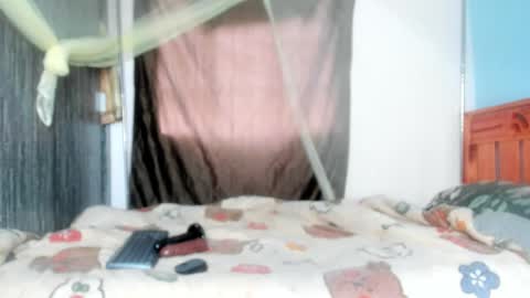 Snapshot of hot_moxie chatting on 11.14.25 hot_moxie online show from 11.14.25