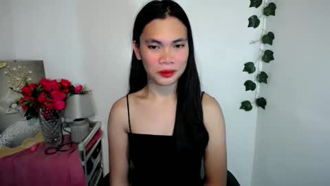 hot_pauline online show from 03.24.26