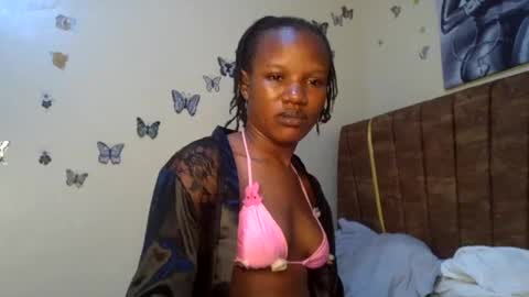 Snapshot of hot_petite100 chatting on 06.17.26 hot petite100 online show from 06.17.26