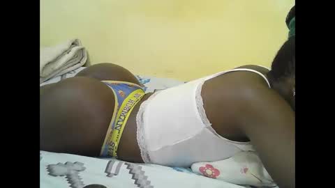 Snapshot of hot_shannia chatting on 05.15.26 hot_shannia online show from 05.15.26