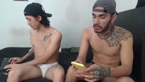 Hot Sharks   online show from 01.18.25