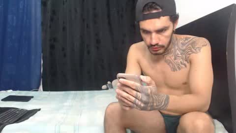 Hot Sharks   online show from 04.08.26