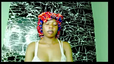 Snapshot of hot_stellaa chatting on 12.21.24 Stella online show from 12.21.24