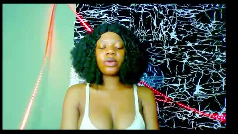 Snapshot of hot_stellaa chatting on 01.18.25 Stella online show from 01.18.25