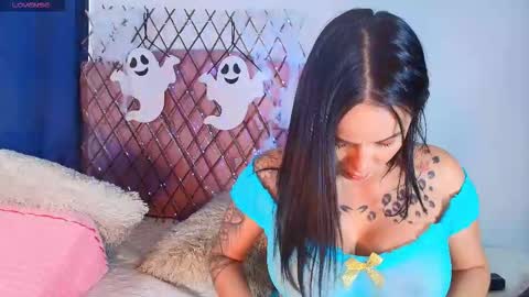 Alana online show from 10.28.25