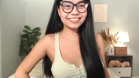 Snapshot of hotasian_gabby69 chatting on 05.28.26 hotasian_gabby69 online show from 05.28.26