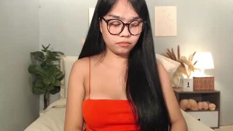 Snapshot of hotasian_gabby69 chatting on 05.30.26 hotasian_gabby69 online show from 05.30.26