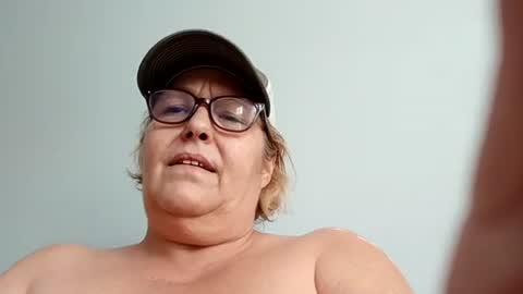 Snapshot of hotboobs117 chatting on 11.25.25 hotboobs117 online show from 11.25.25