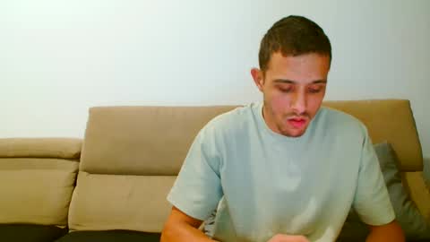 Snapshot of hotboyshorny chatting on 01.24.25 Hotboyshorny online show from 01.24.25