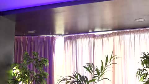 Snapshot of hotbustybabex chatting on 09.18.25 Anais online show from 09.18.25