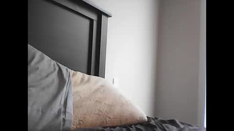 hotcanadianguy94 online show from 02.21.26