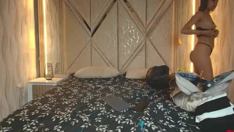 Snapshot of hotcouple_222 chatting on 02.21.26 hotcouple_222 online show from 02.21.26