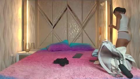 Snapshot of hotcouple_222 chatting on 02.25.26 hotcouple_222 online show from 02.25.26