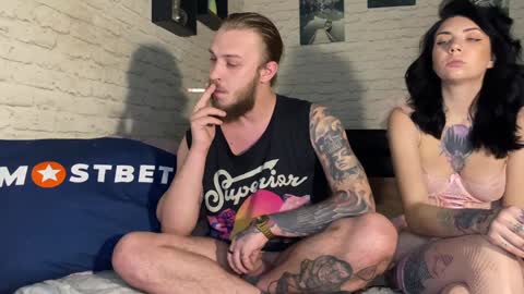 YounHotCouple online show from 01.18.25