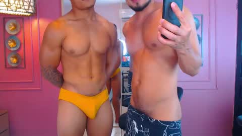 Snapshot of hotcrew_ chatting on 05.22.26 Hussain aaron and Ekko online show from 05.22.26