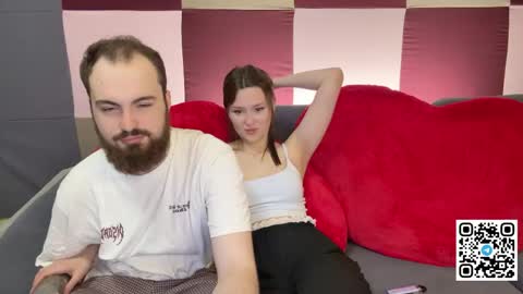 Snapshot of hotduoplay chatting on 05.27.26 Max and Alina online show from 05.27.26