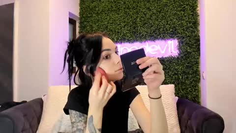 hotfallingdevil online show from 02.14.25