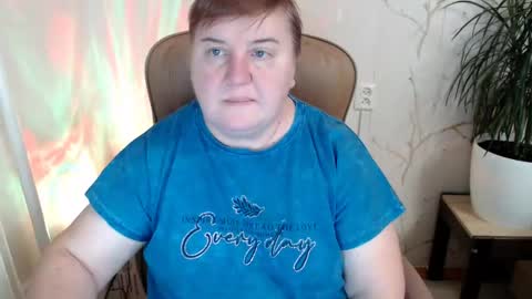 Snapshot of hotfiremommy chatting on 01.11.25 LimonkaFire online show from 01.11.25