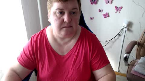 Snapshot of hotfiremommy chatting on 03.11.25 LimonkaFire online show from 03.11.25