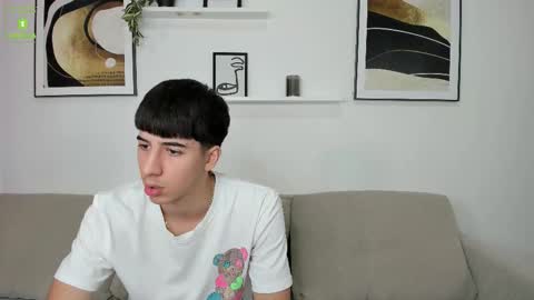 Snapshot of hotflirtyfella chatting on 09.14.25 QUENTIN online show from 09.14.25