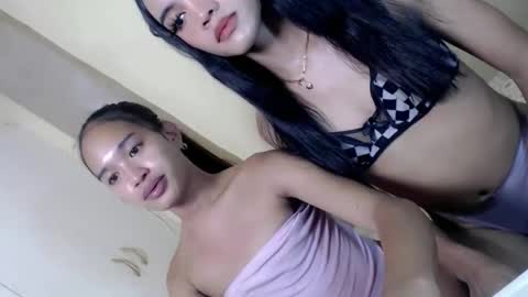 Snapshot of hotfuckingbella chatting on 05.29.26 hotfuckingbella online show from 05.29.26
