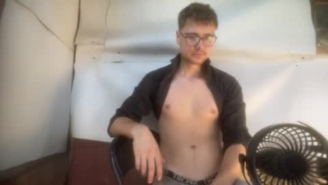 Snapshot of hotgentleman_3003 chatting on 08.06.26 William online show from 08.06.26