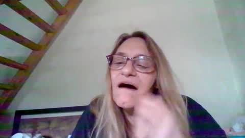 Snapshot of hotgilf59 chatting on 12.03.25 GILF59 online show from 12.03.25