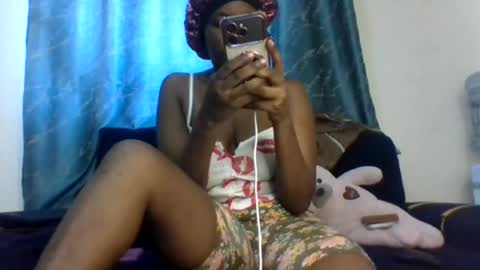 hotgirlchawowo25 online show from 05.06.26