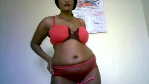 Snapshot of hotgold_311379 chatting on 02.19.26 hotgold_311379 online show from 02.19.26