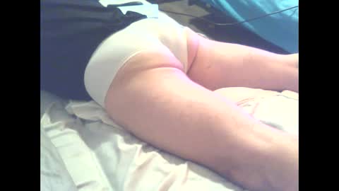 Snapshot of hotguynpanties chatting on 09.24.25 hotguynpanties online show from 09.24.25