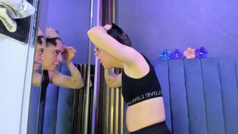 Snapshot of hothannah_ chatting on 02.12.26 hannah online show from 02.12.26