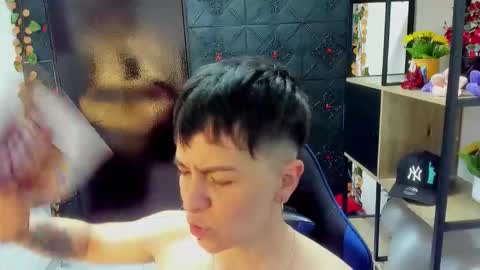 Snapshot of hothannah_ chatting on 04.07.26 hannah online show from 04.07.26