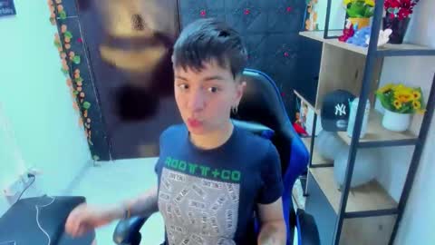 Snapshot of hothannah_ chatting on 04.09.26 hannah online show from 04.09.26