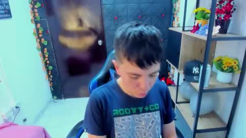 Snapshot of hothannah_ chatting on 04.09.26 hannah online show from 04.09.26