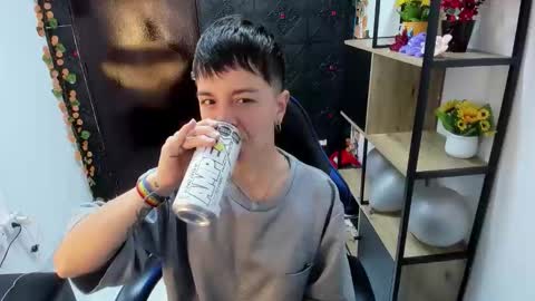 Snapshot of hothannah_ chatting on 04.10.26 hannah online show from 04.10.26