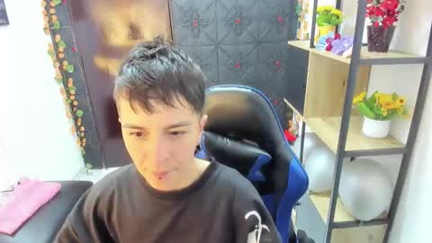 Snapshot of hothannah_ chatting on 04.12.26 hannah online show from 04.12.26