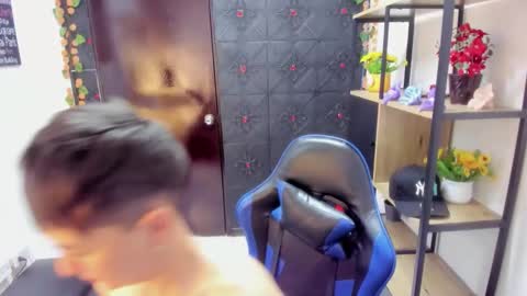 Snapshot of hothannah_ chatting on 04.16.26 hannah online show from 04.16.26