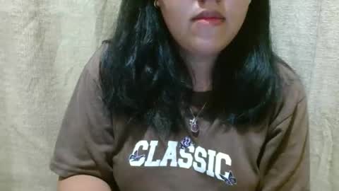 hotiemorenagurl18 online show from 10.10.25