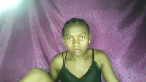 Snapshot of hotiesveronique chatting on 11.29.25 veronique online show from 11.29.25